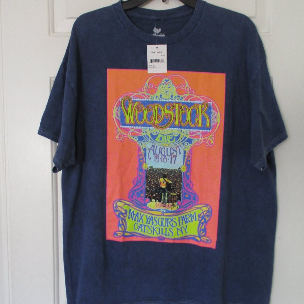 Woodstock 1969 Cotton Crewneck T-Shirt NWT - Size Large*